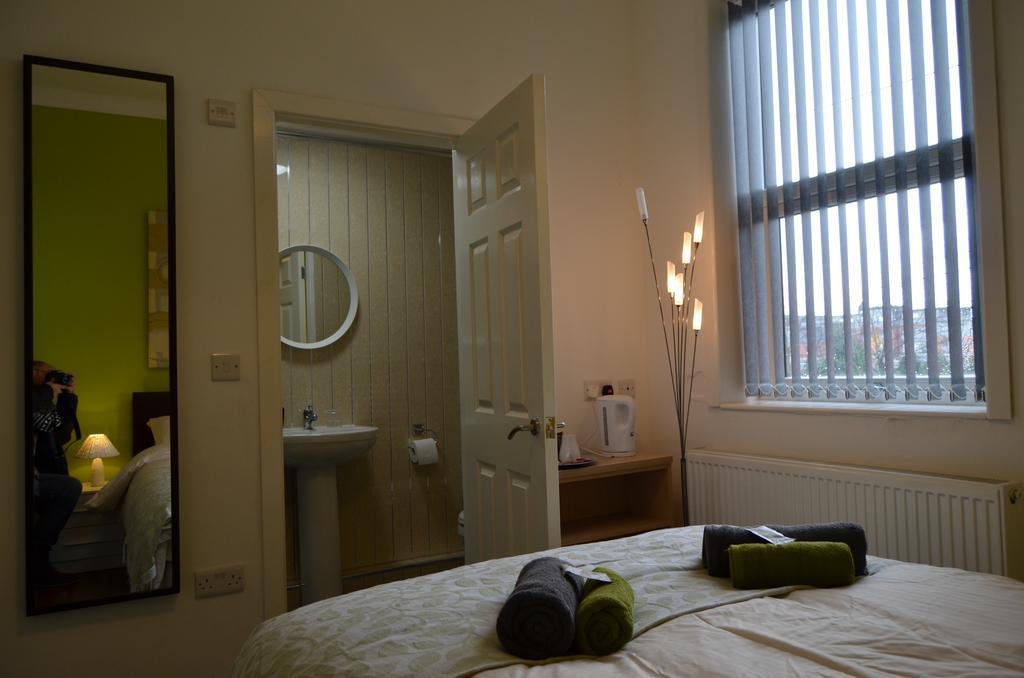 Oxford Road House Hotel Манчестър Екстериор снимка